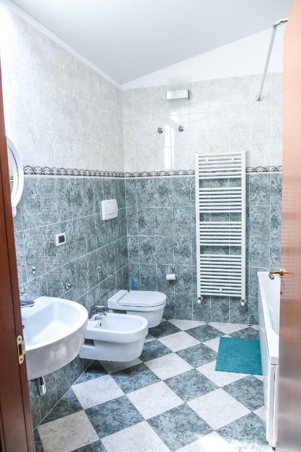 Apartamento Attic Aries Montesilvano Marina Exterior foto
