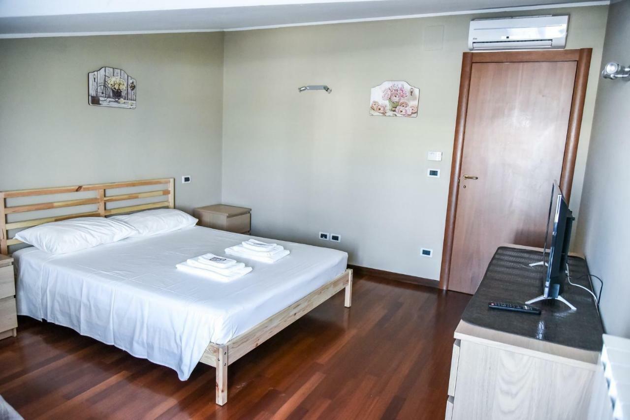 Apartamento Attic Aries Montesilvano Marina Exterior foto